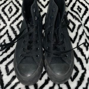Black platform converse 7.00